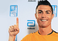 كريستيانو رونالدو وهيئة الصحة بدبي في حملة "كن الأول في التبرع بالدم"