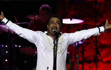 الشاب خالد يشعل مدارج المسرح الروماني في أولى مشاركاته بمهرجانات صور